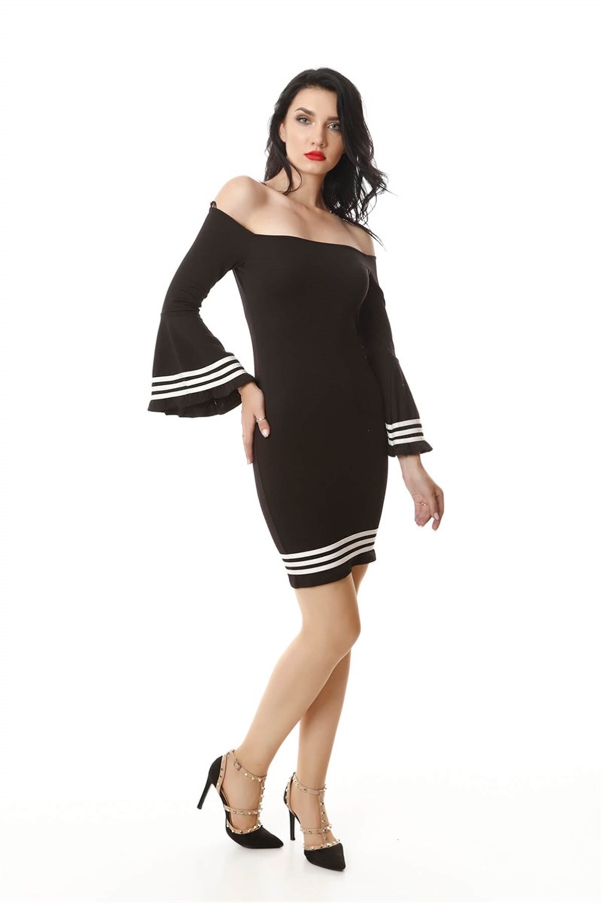 ESNEK KREP KUMAŞ GÖĞÜS DEKOLTELİ İSPANYOL KOLLU SİYAH MİNİ SİYAH GÜNLÜK ELBİSE BLACK MINI DRESS BLACK DAY DRESS EMR-048-SİYAH