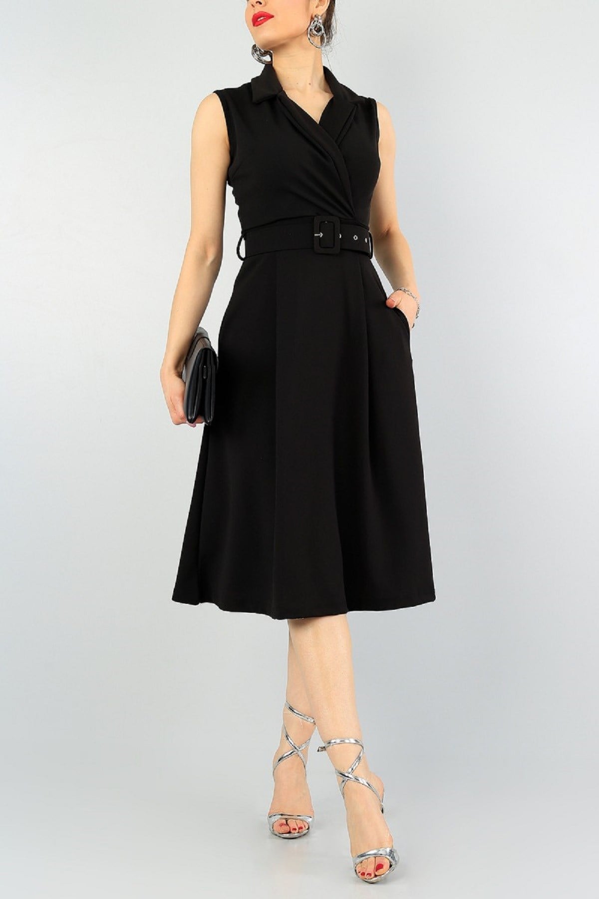 ESNEK KUMAŞ KEMER DETAYLI CEKET YAKA KOLSUZ SİYAH ELBİSE GÜNLÜK SİYAH ELBİSE BLACK DAY DRESS BLACK PROM DRESS BLACK PARTY DRESS BLACK MINI DRESS DKS-012-SİYAH