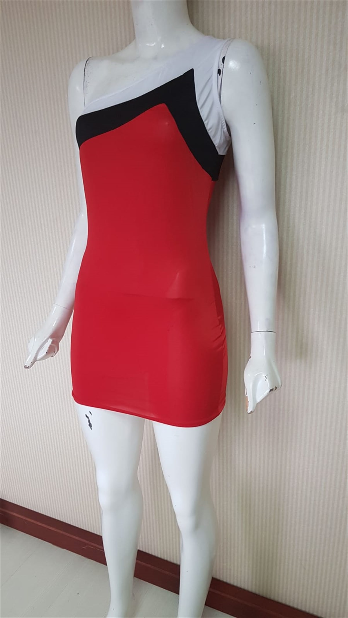 ESNEK MİKRO JARSE KUMAŞ TEK OMUZ DETAYLI MİNİ ELBİSE MİNİ GECE ELBİSESİ CLUBWEAR ASİA-004