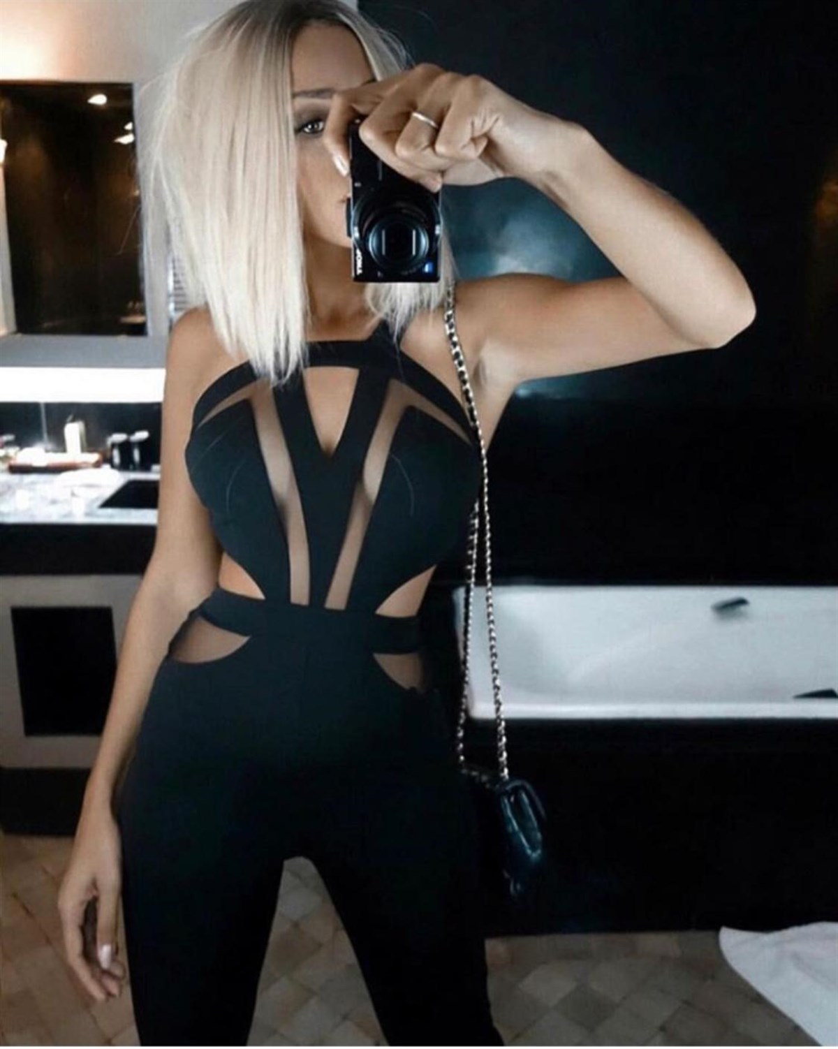 ESNEK SCUBA KUMAŞ TRANSPARAN GÖĞÜS DEKOLTELİ TEK PARÇA SİYAH TULUM BLACK JUMPSUIT BODYSUIT LP-240