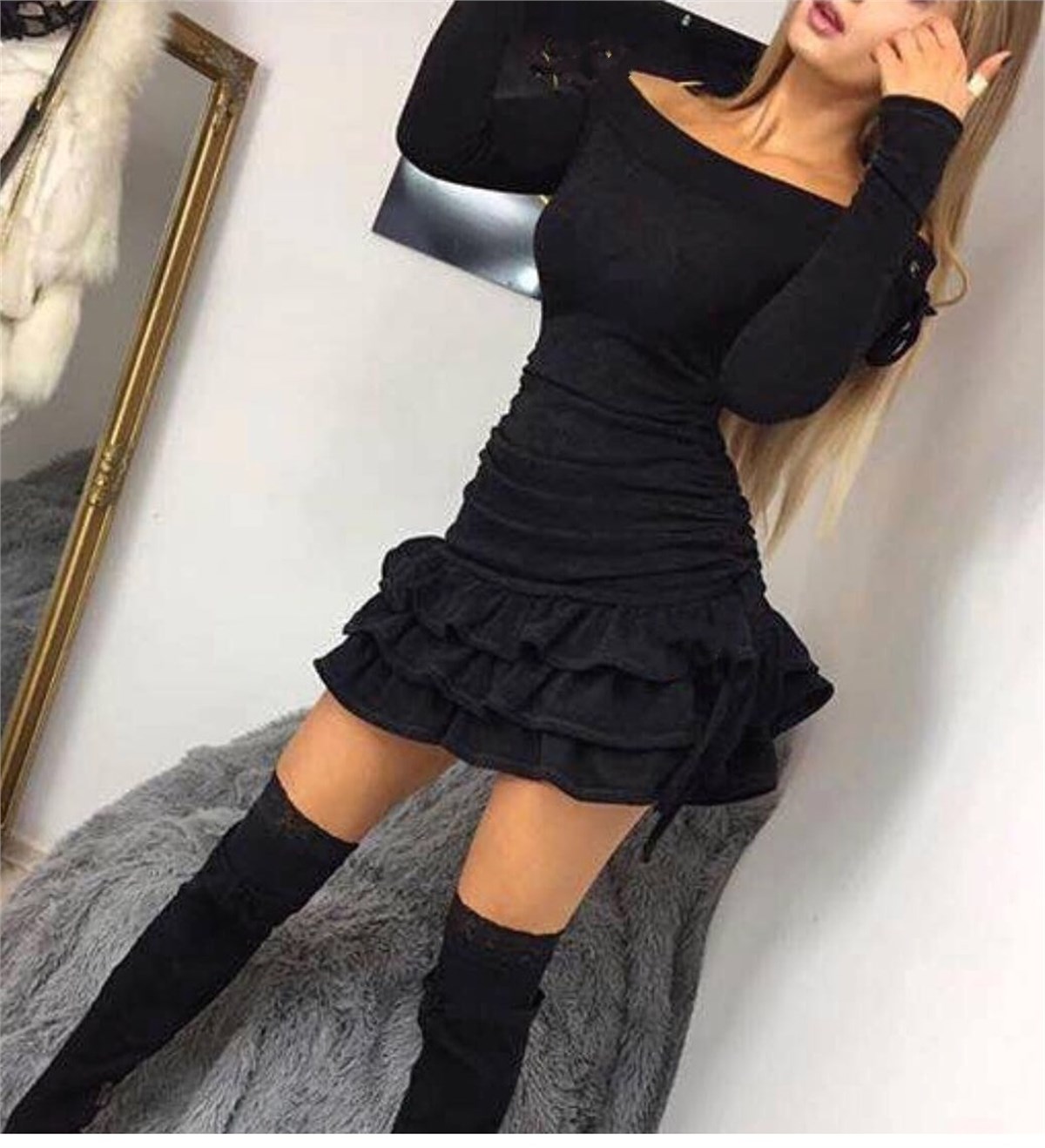 Черное платье с рюшечками