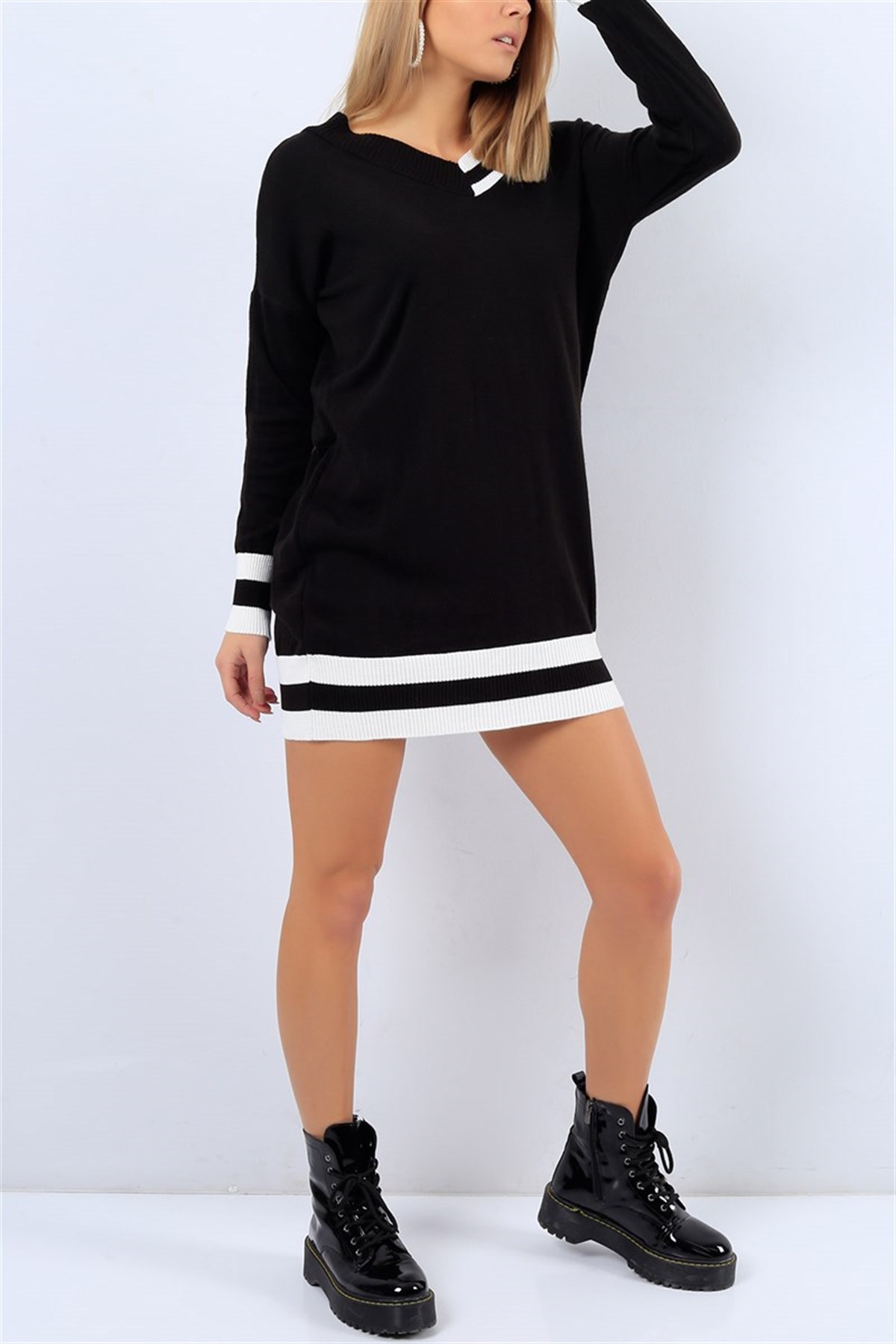 ESNEK TRİKO KUMAŞ SİYAH BEYAZ DETAYLI TUNİK ELBİSE GÜNLÜK MİNİ ELBİSE TRİKO ELBİSE KNITTED BLACK DRESS MD-20895B