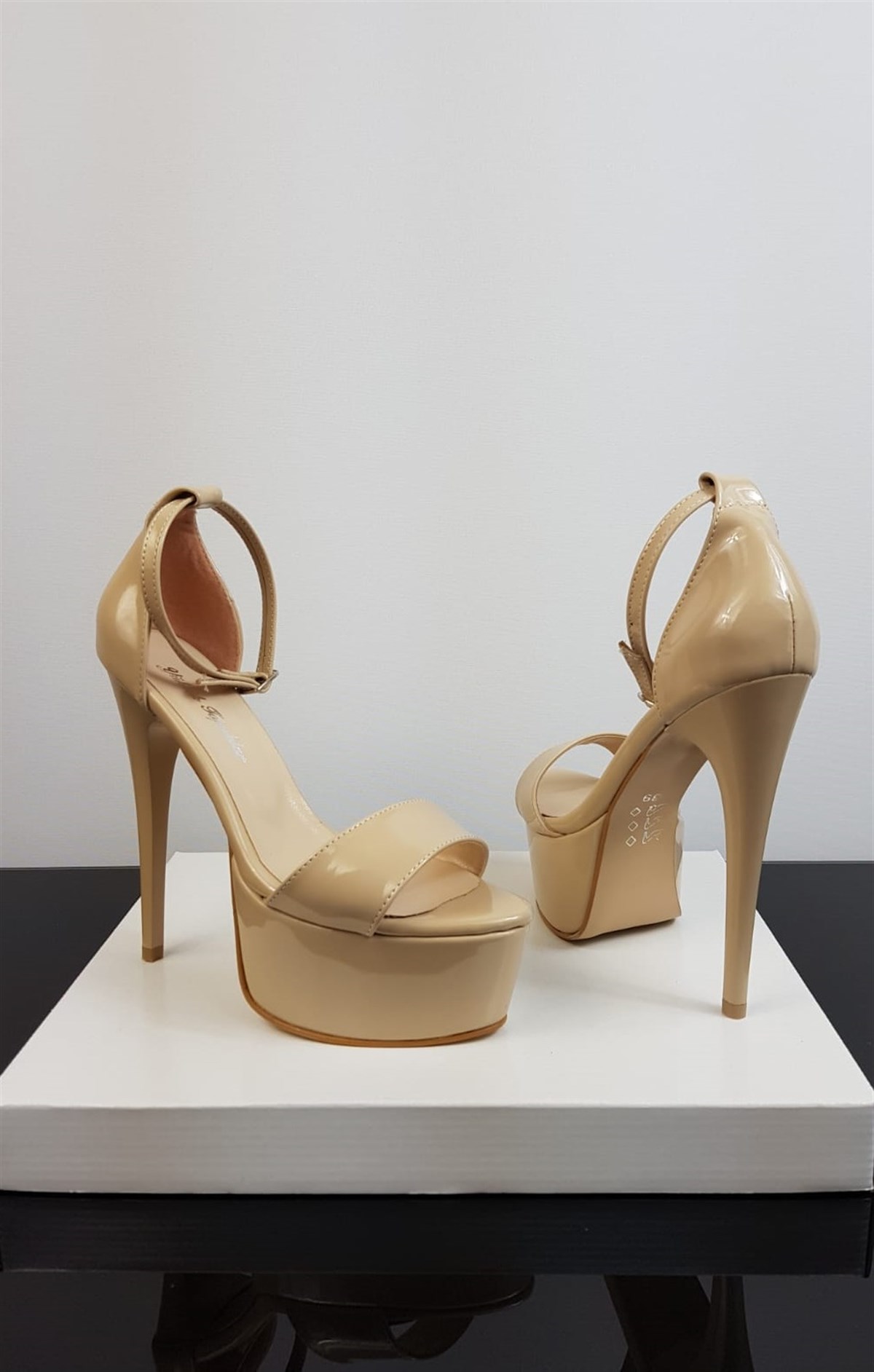 İNCE TOPUKLU KREM NUDE PLATFORM TABANLI BAYAN AYAKKABI KREM YAZLIK TOPUKLU BAYAN AYAKKABI HIGH HEELS NUDE WOMAN SHOES BYNSPT-044-2
