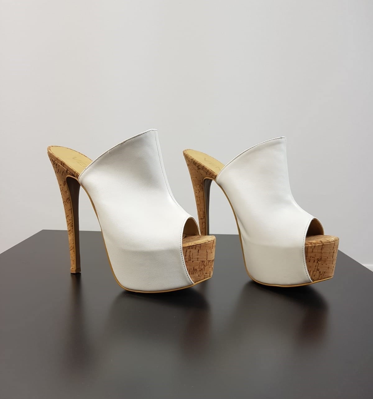 İNCE TOPUKLU UCU AÇIK YAZLIK TERLİK PLATFORM TABANLI BAYAN TERLİK YAZLIK İNCE TOPUKLU BAYAN AYAKKABI HIGH HEELS BLACK WOMAN SHOES BYNSPT-013-6