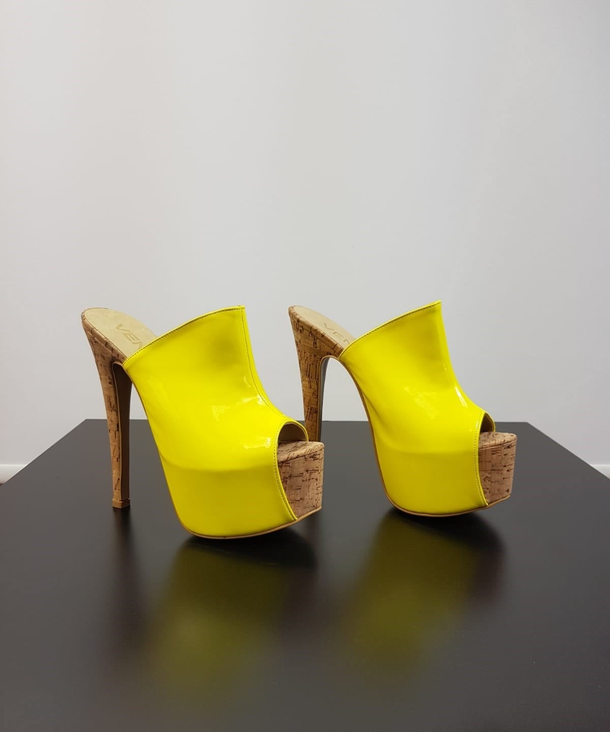 İNCE TOPUKLU UCU AÇIK YAZLIK TERLİK PLATFORM TABANLI BAYAN TERLİK YAZLIK İNCE TOPUKLU BAYAN AYAKKABI HIGH HEELS BLACK WOMAN SHOES BYNSPT-013-1