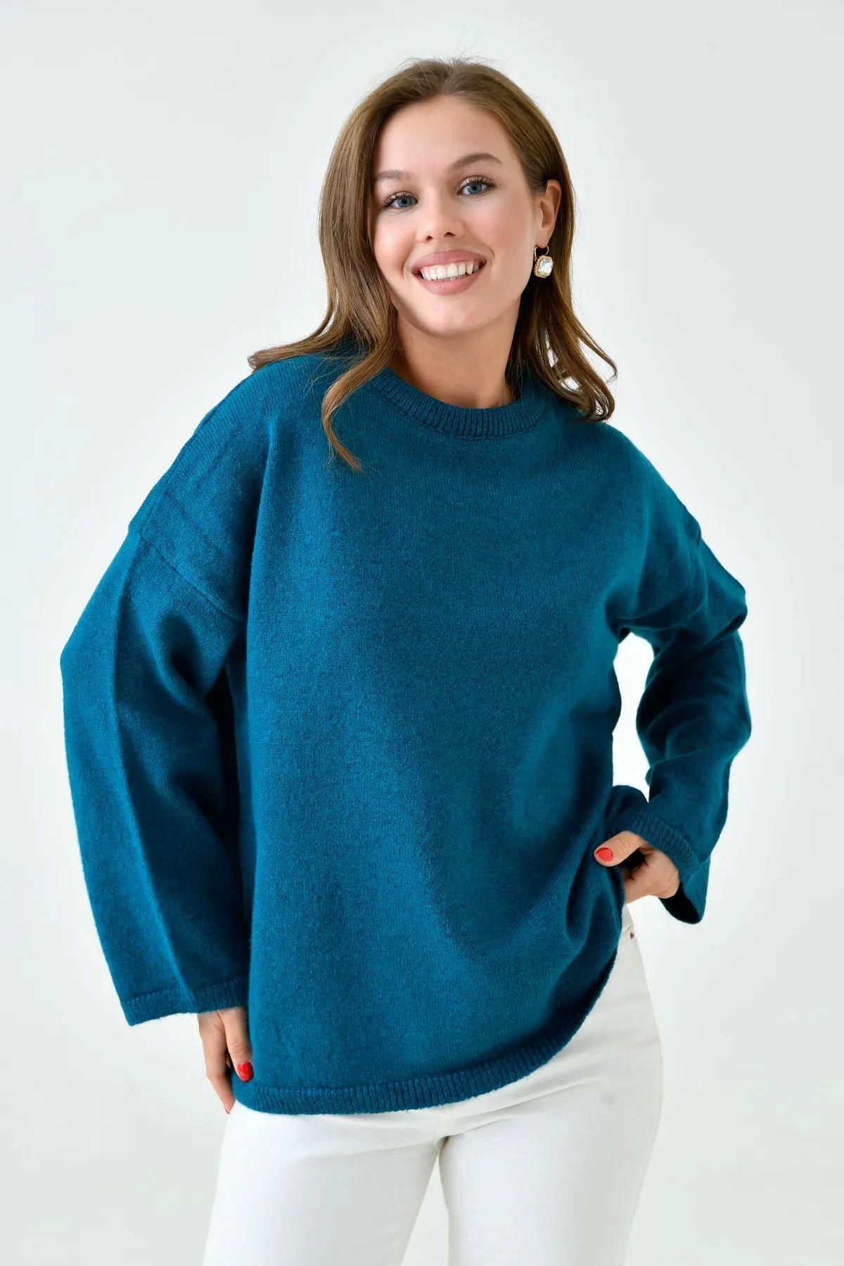 Kadın Düşük Omuz İspanyol Kol Bisiklet Yaka Uzun Kollu Petrol Oversize Triko Kazak 4091