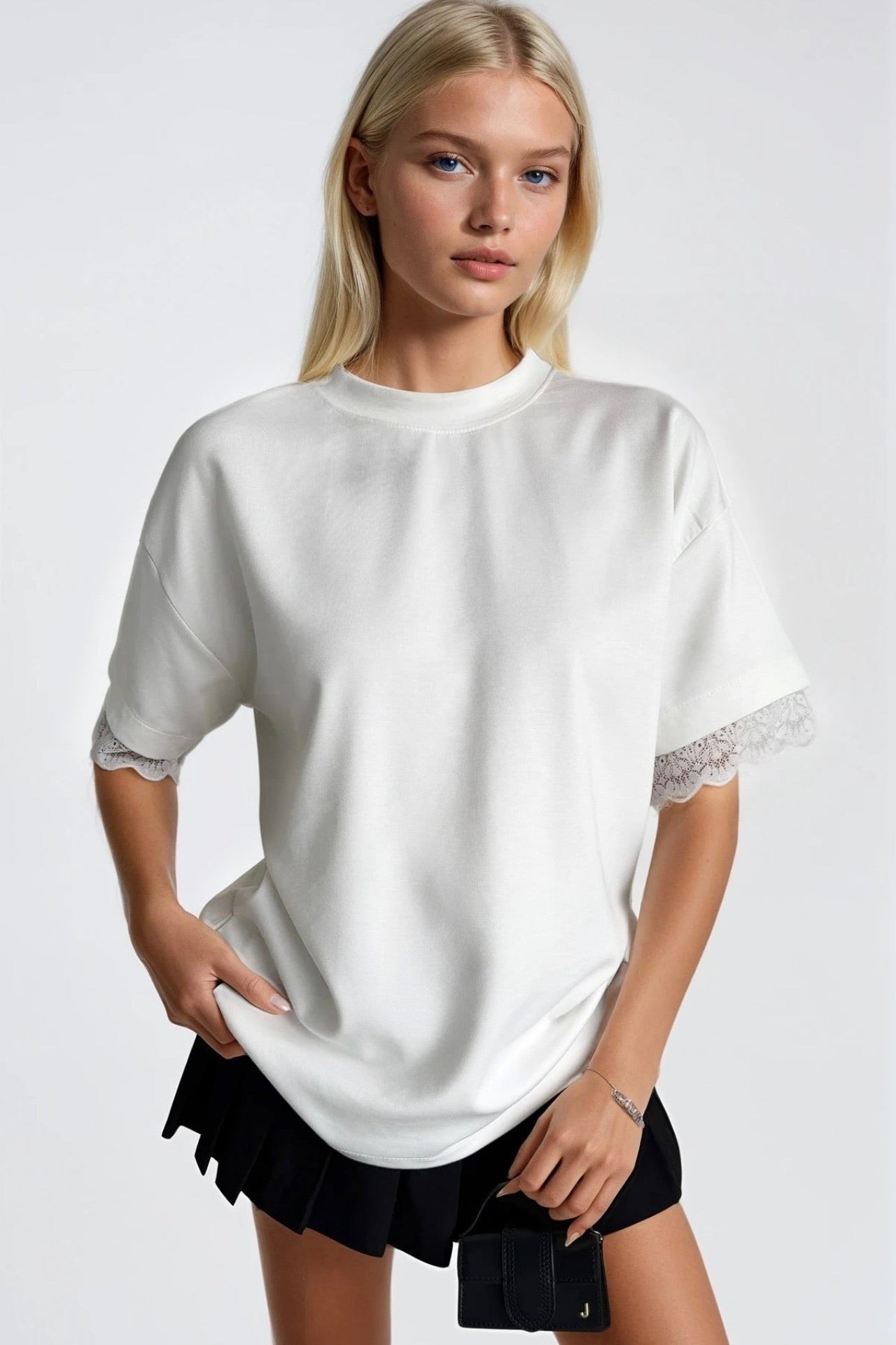 Kol Ve Sırt Dantel Detay Beyaz T-Shirt