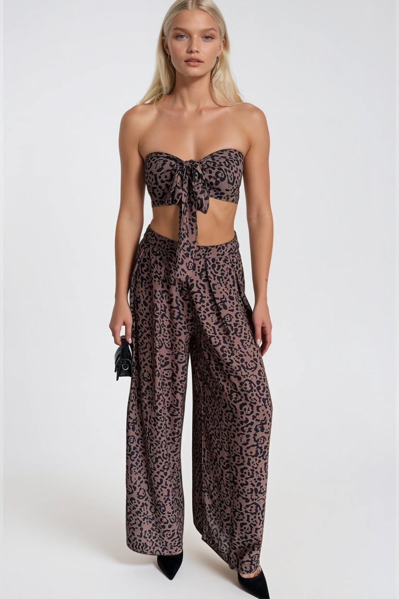 Leopar Desenli Crop Bluz Pantolon İkili Takım