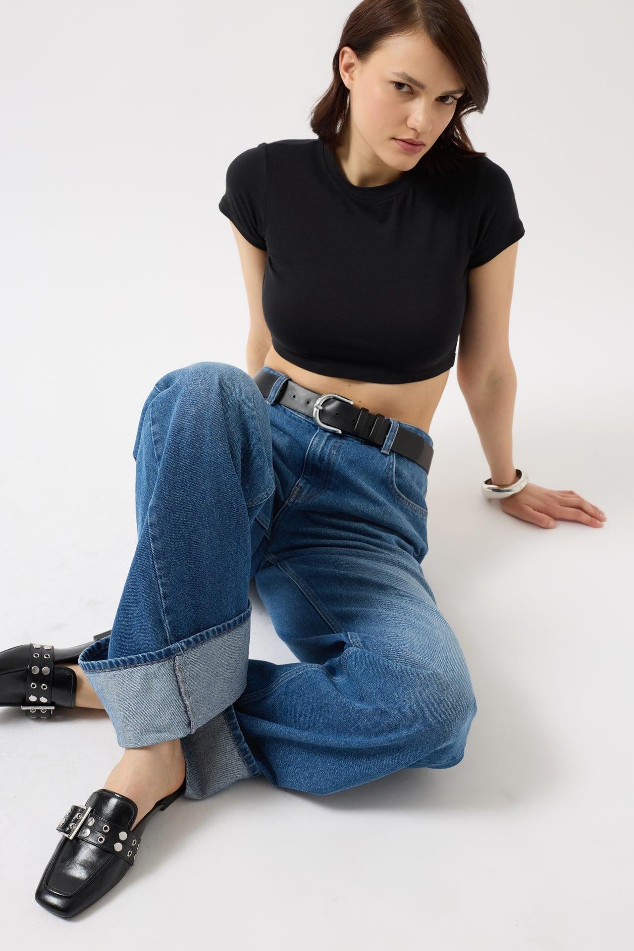 Likralı Basic Crop Siyah T-Shirt