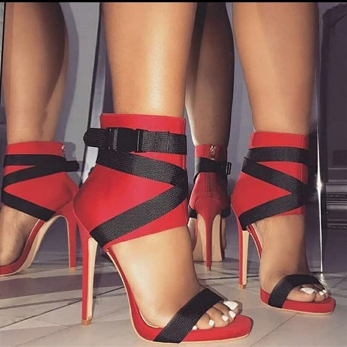 ŞERİT BANT DETAYLI 10 CM İNCE TOPUKLU KIRMIZI SÜET BAYAN AYAKKABI KIRMIZI PLATFORM TOPUK AYAKKABI HIGH HEELS RED WOMAN SHOES AD-001-2