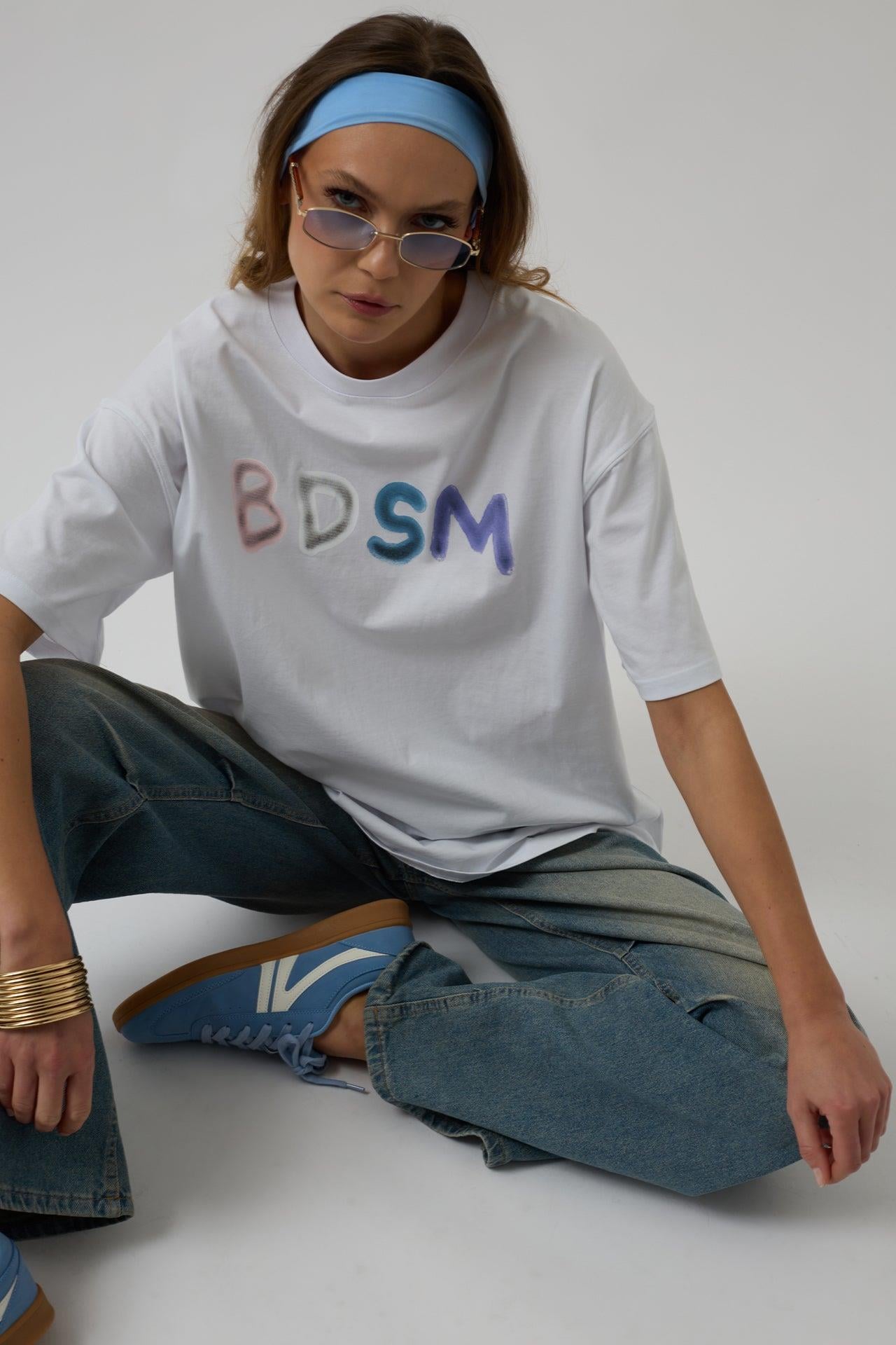 Sırt ve Ön Baskılı Oversize Beyaz T-Shirt