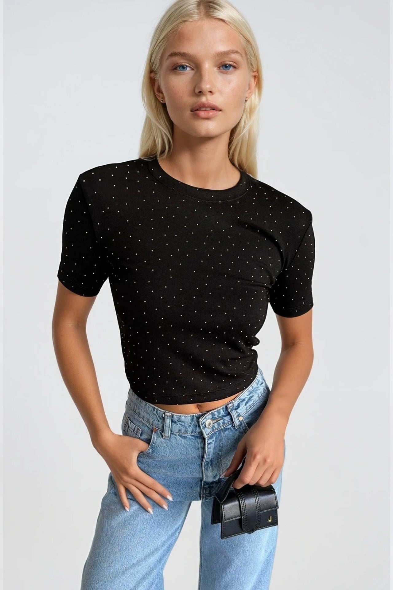 Taş Detay Likralı Siyah Crop T-Shirt