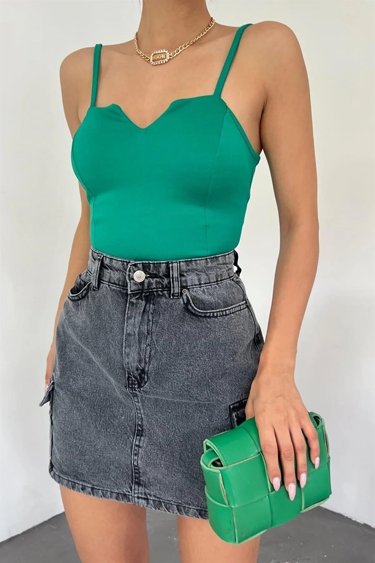 Yeşil Örme Krep Kumaş Askılı Bluz 5076-2