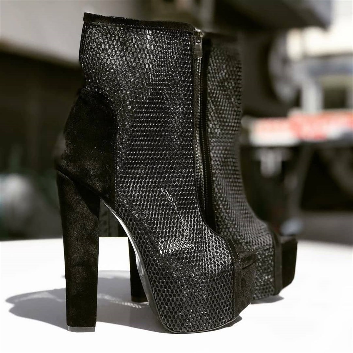 YÜKSEK TOPUKLU FİLE KUMAŞ DETAYLI İÇTEN FERMUARLI YÜKSEK TOPUK PLATFORM SİYAH BAYAN AYAKKABI YAZLIK BAYAN BOOTIE TOPUKLU YAZLIK BAYAN AYAKKABI HIGH HEELS BLACK WOMAN SHOES BYNSPT-001-3