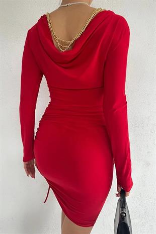  Esnek Sandy Kumaş Uzun Kollu Sırtı Degaje Zincir Detaylı Yandan Büzgülü Kırmızı Abiye Elbise 9273