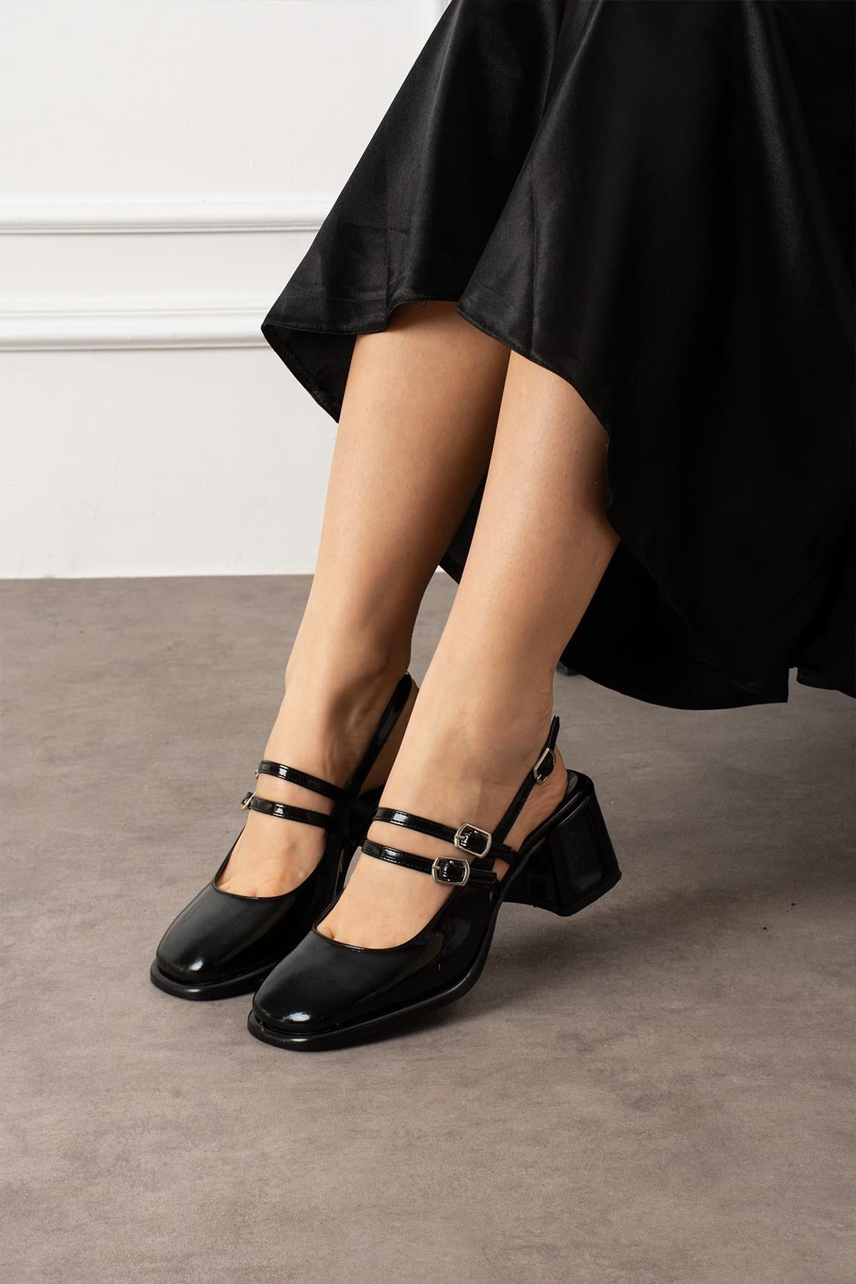 ShoetekBriana