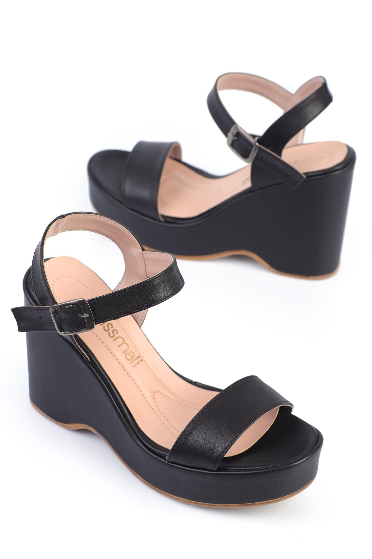 ShoetekBrenna