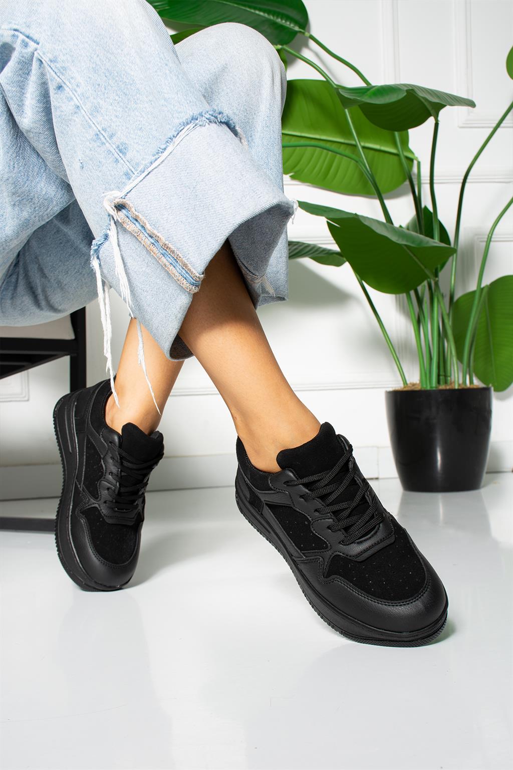 ShoetekDael