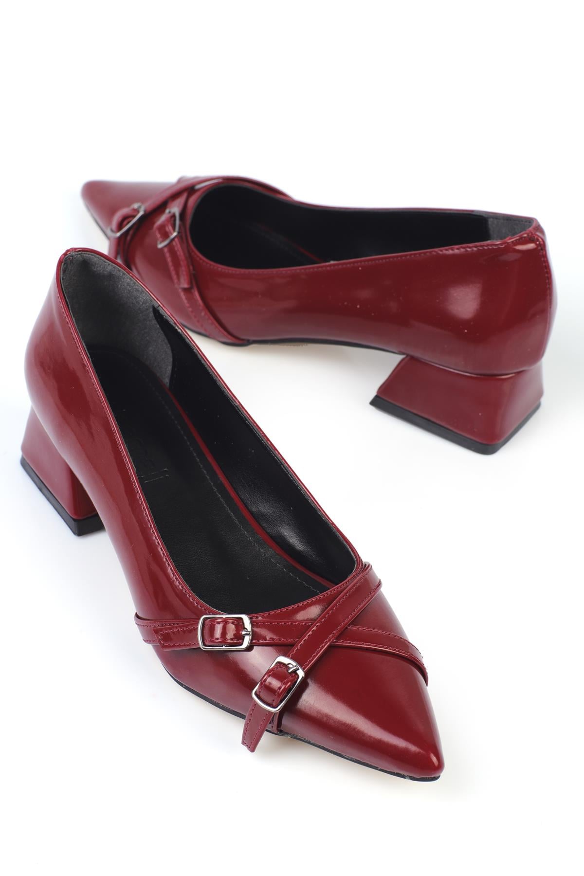 ShoetekLaura