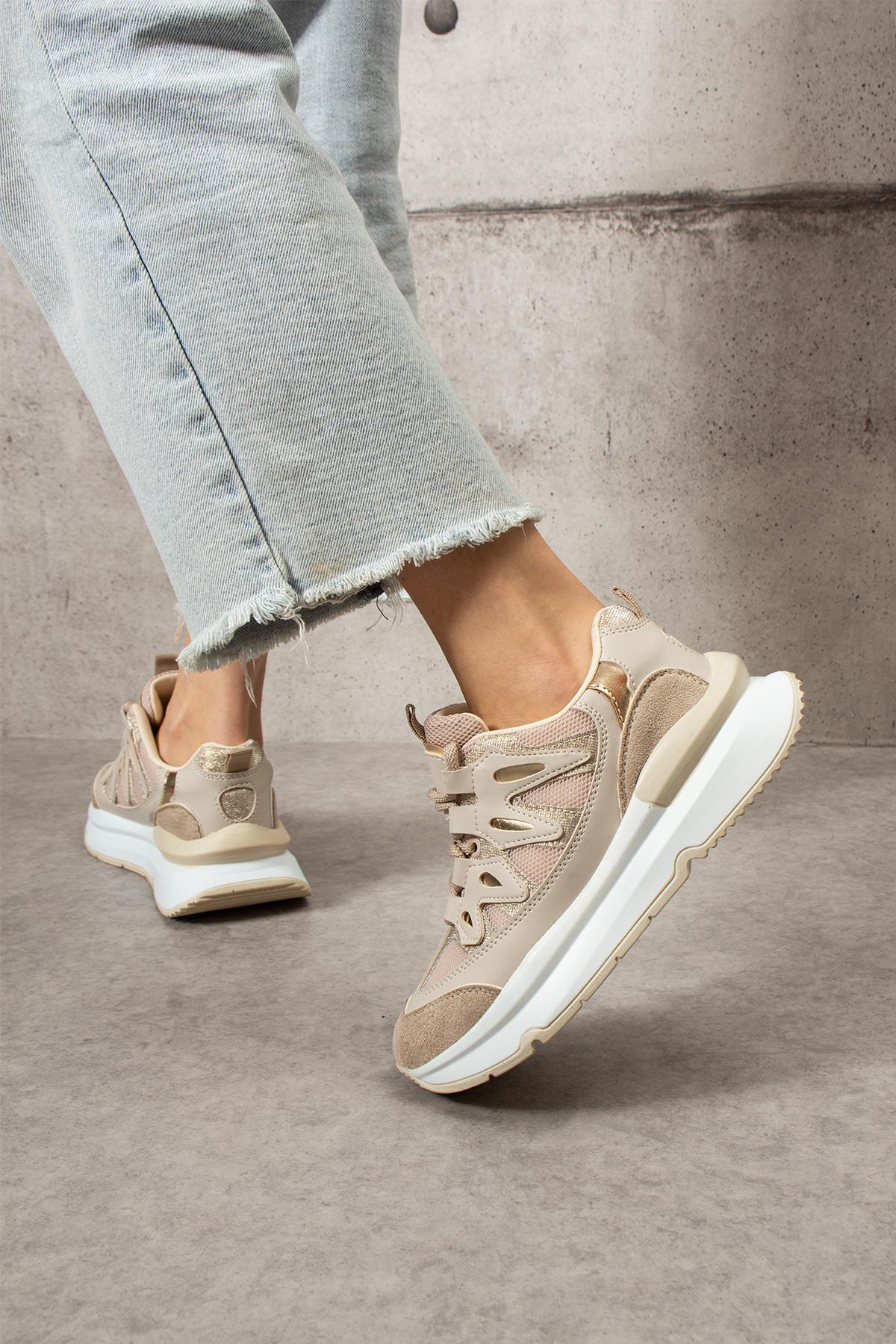 ShoetekLawse