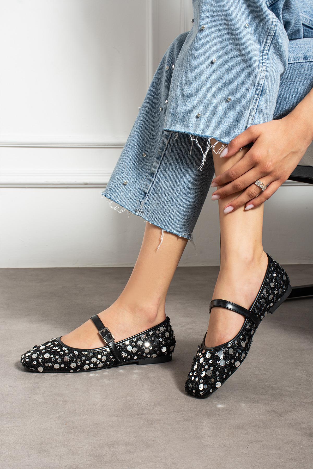 ShoetekLirissa