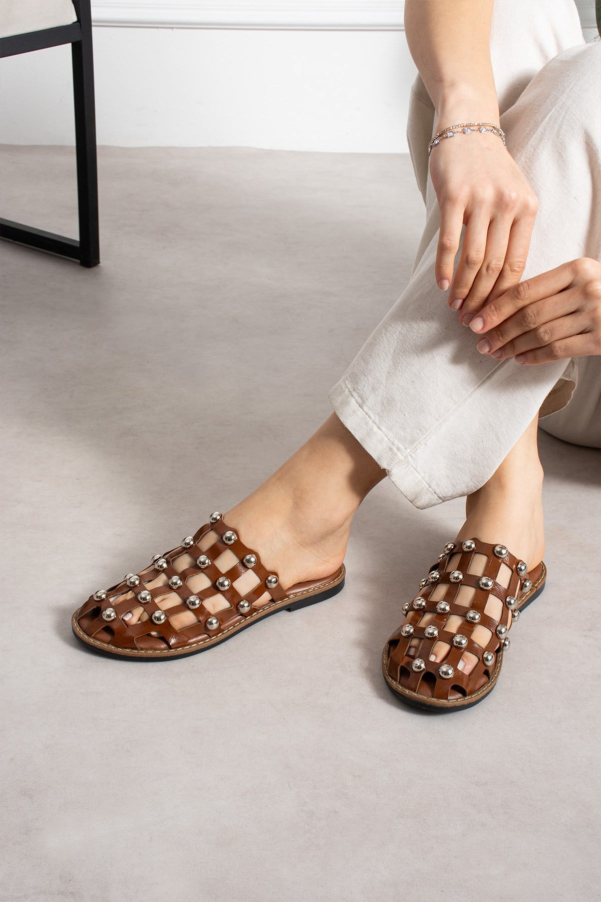 ShoetekLivya