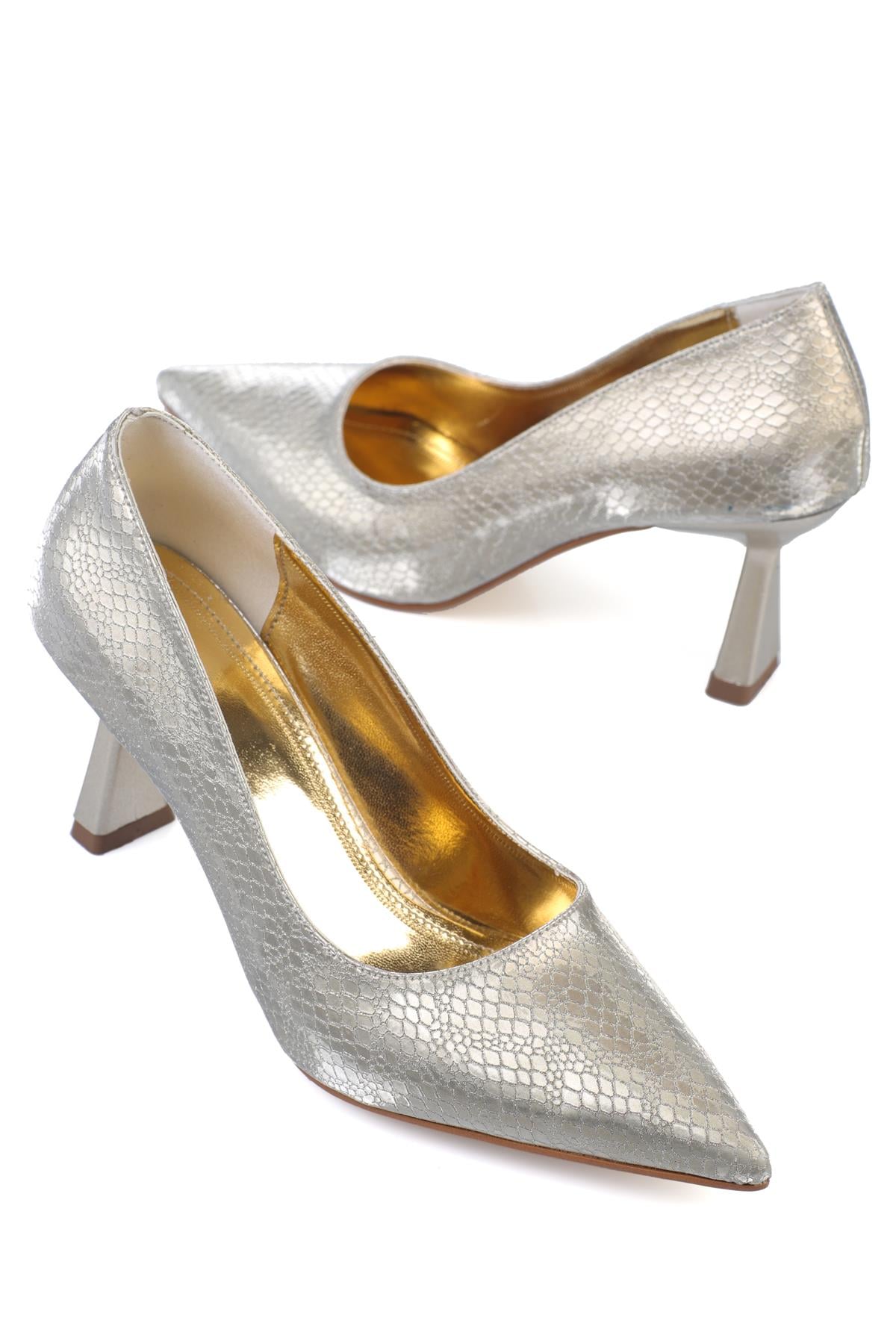 ShoetekLuana