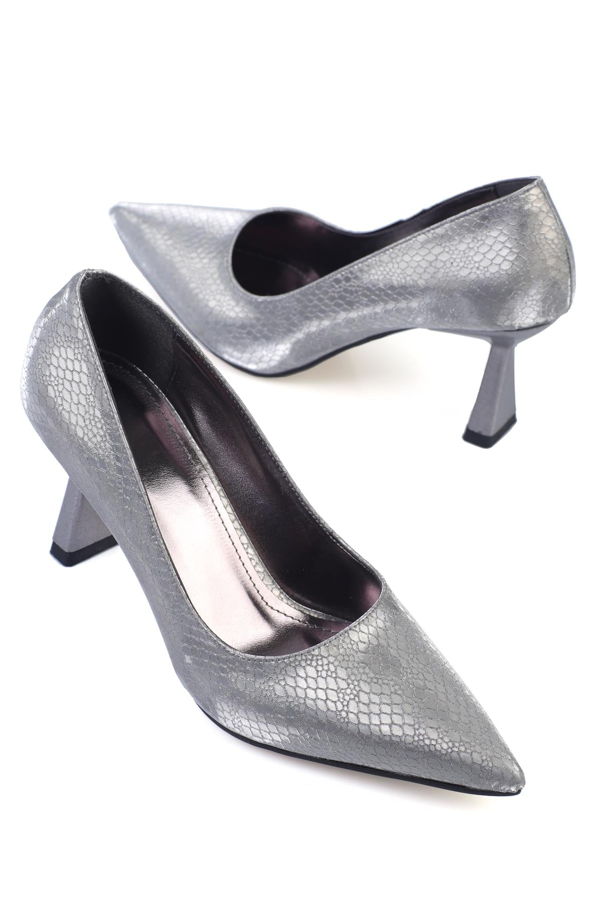 ShoetekLuana