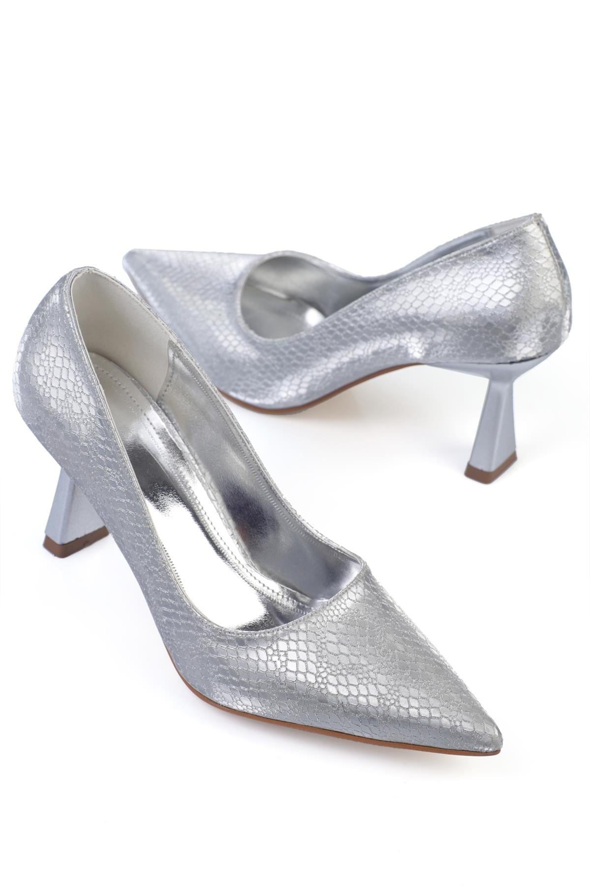 ShoetekLuana