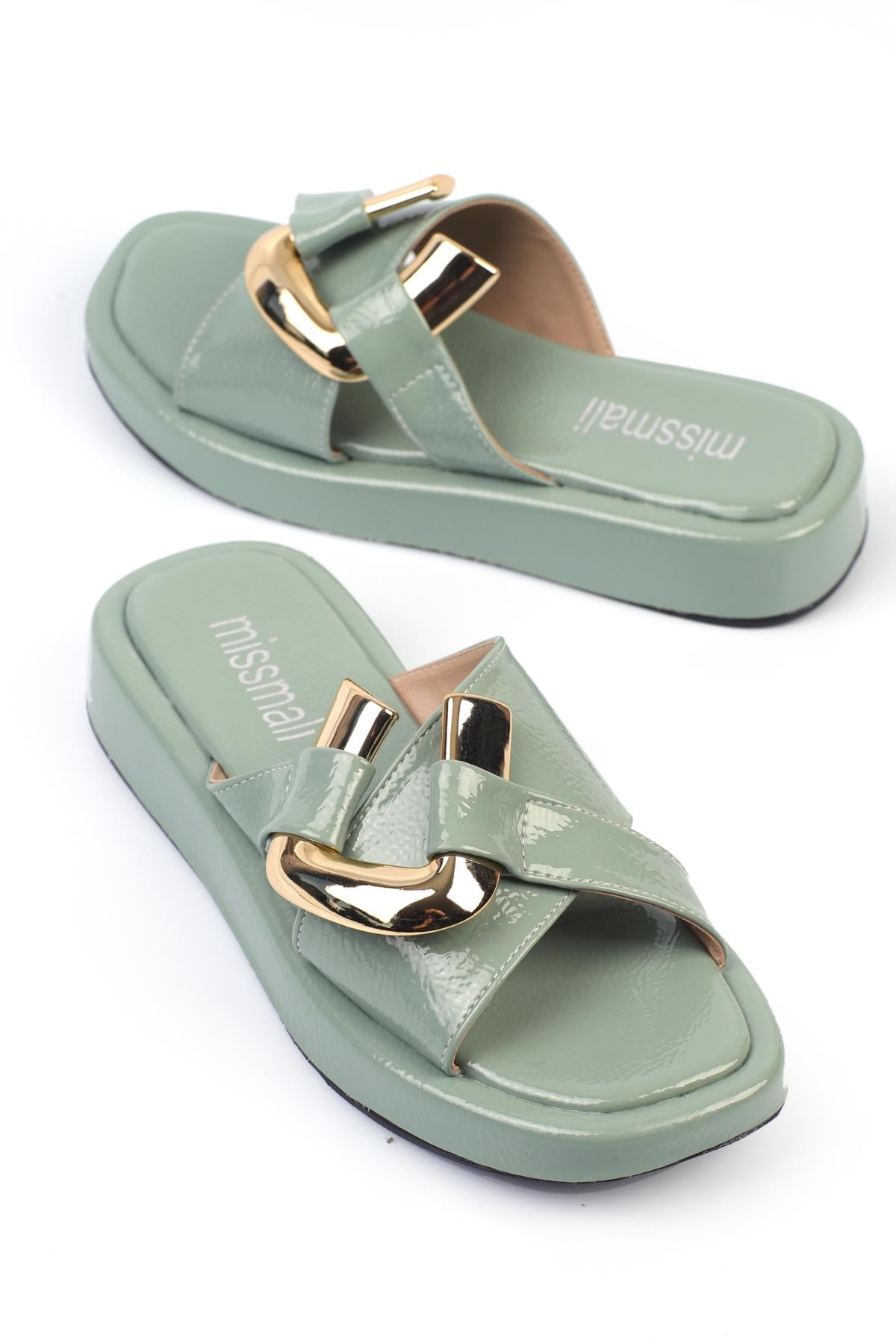 ShoetekReveka