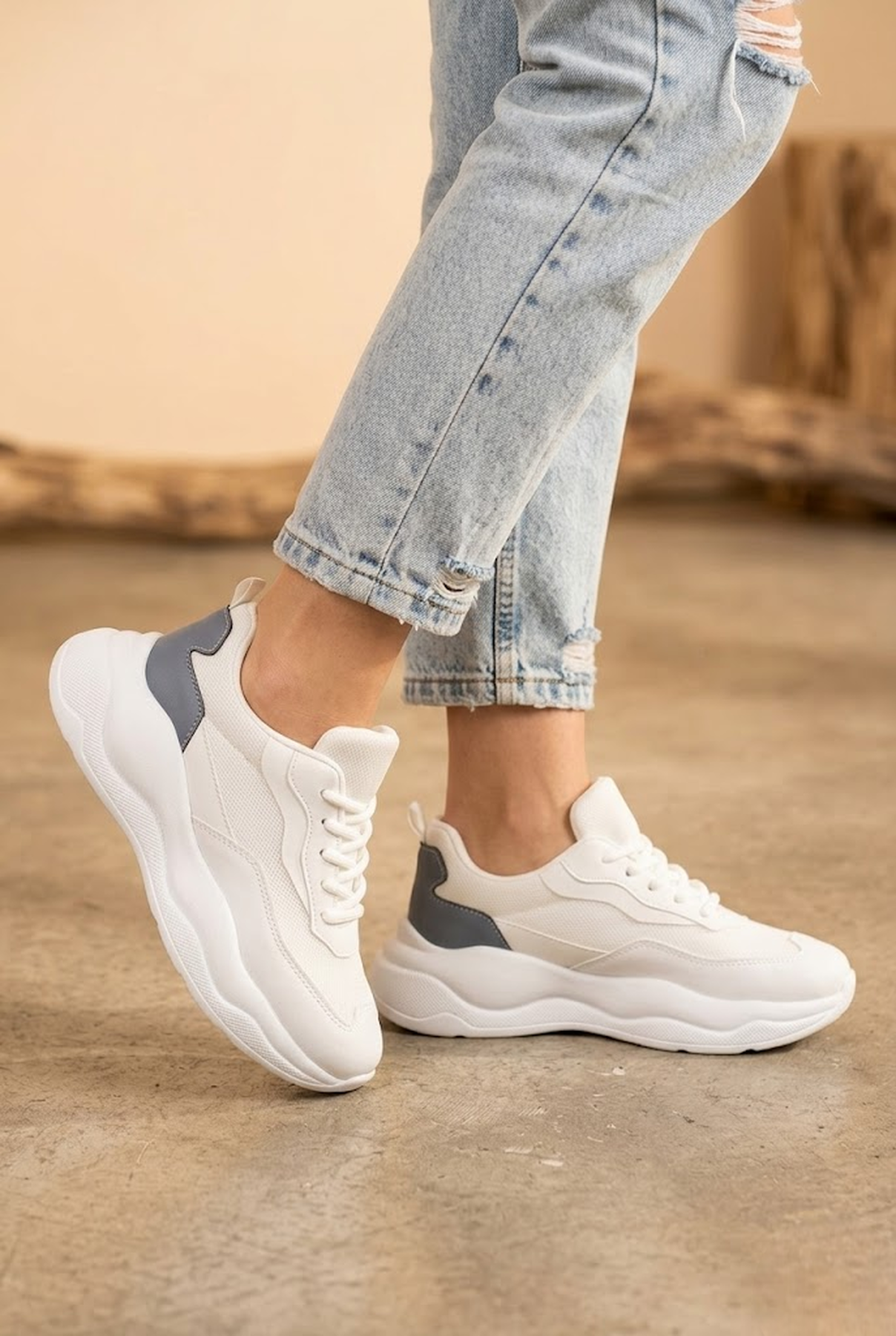 ShoetekYaswe
