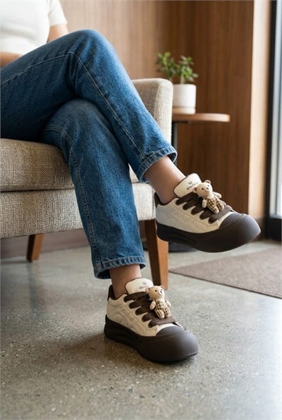 ShoetekLelnon