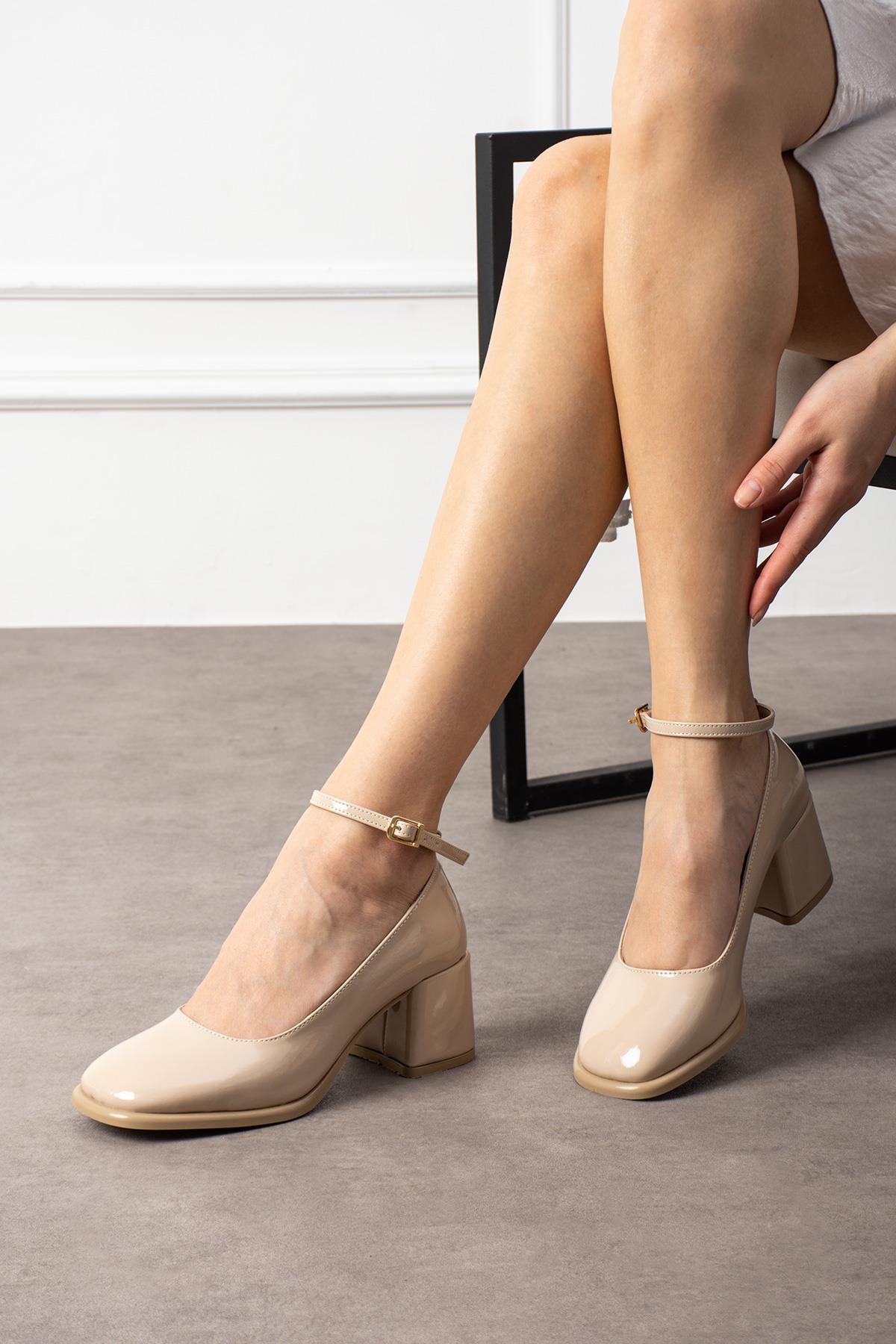 ShoetekSonia