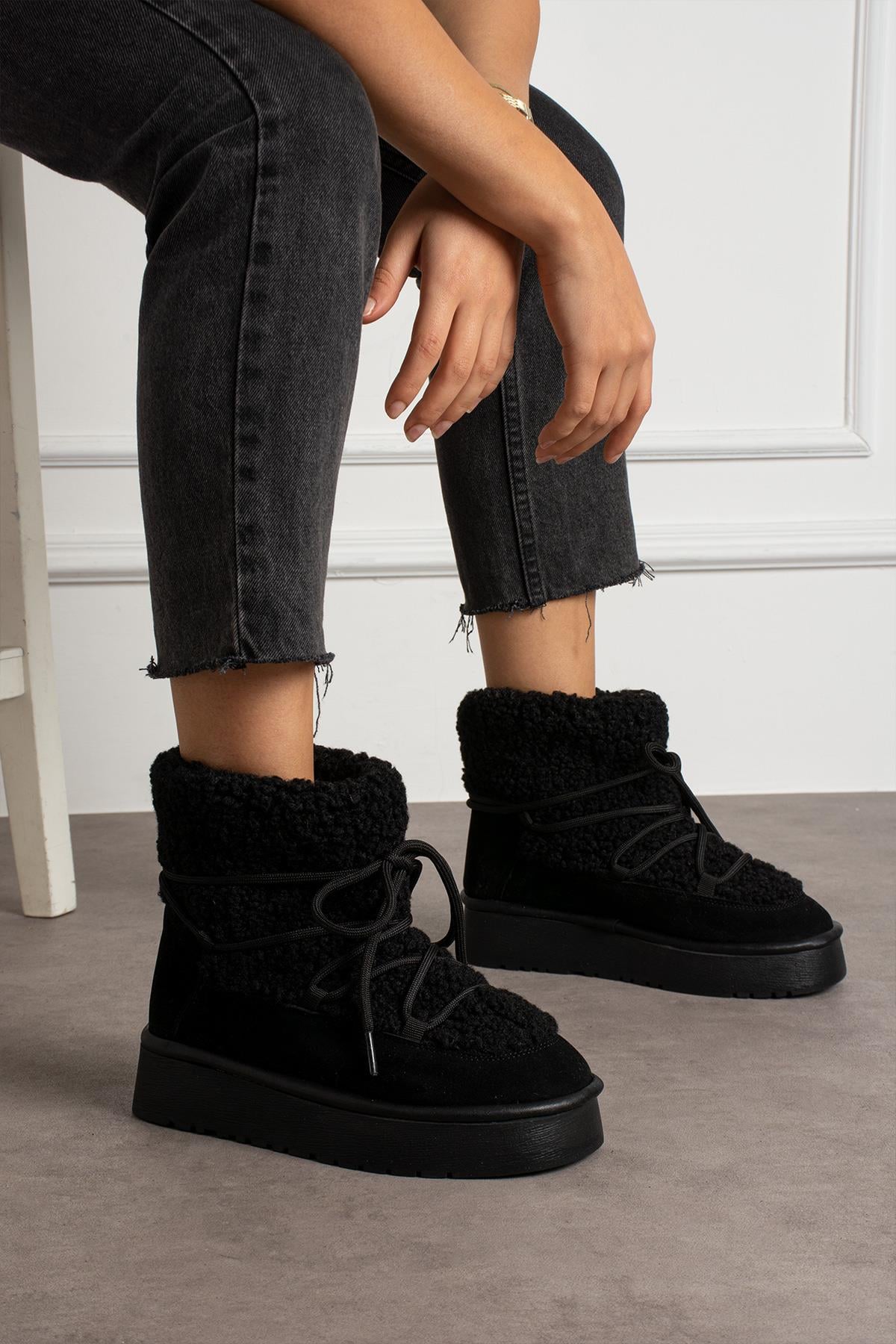 ShoetekLeonya