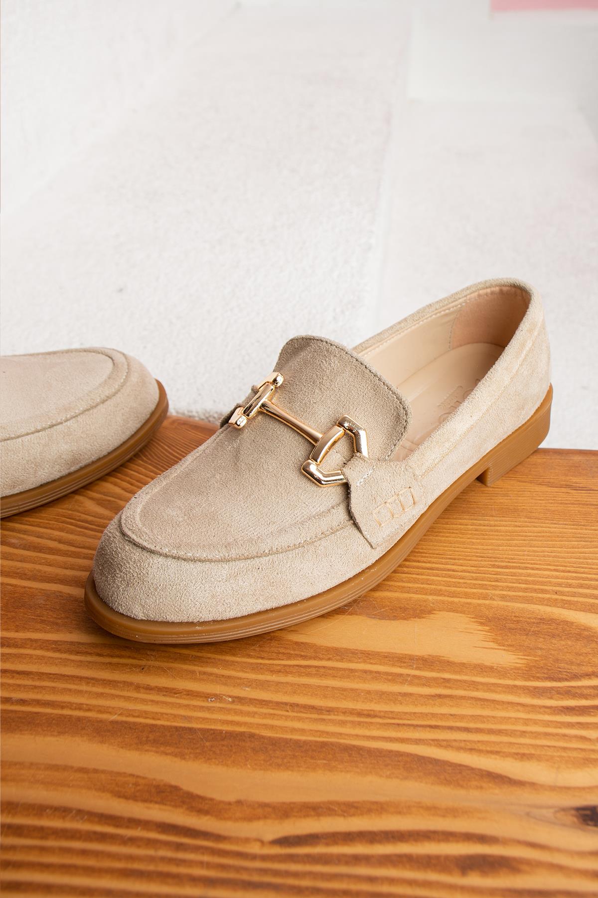 ShoetekLydia