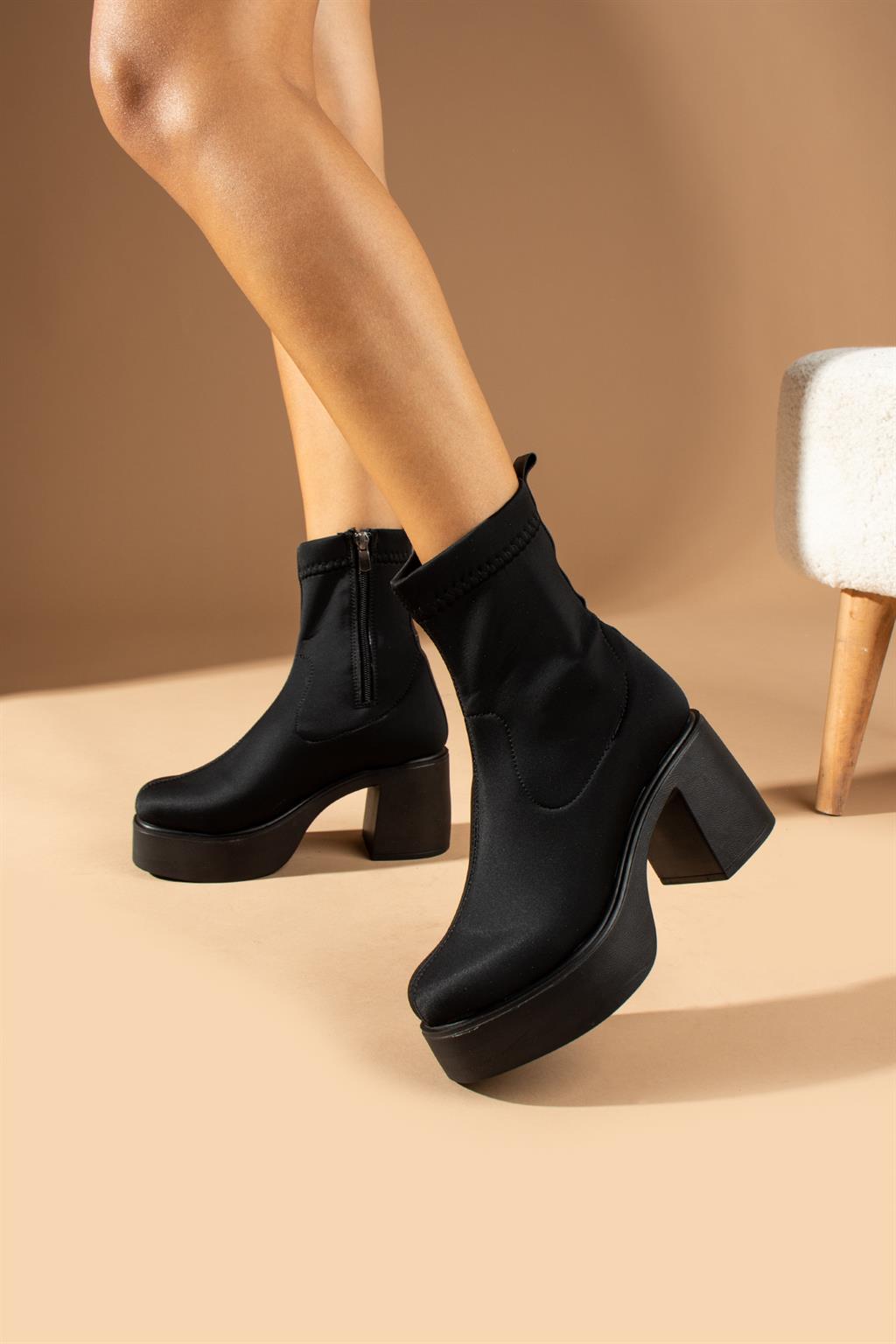 ShoetekNadine