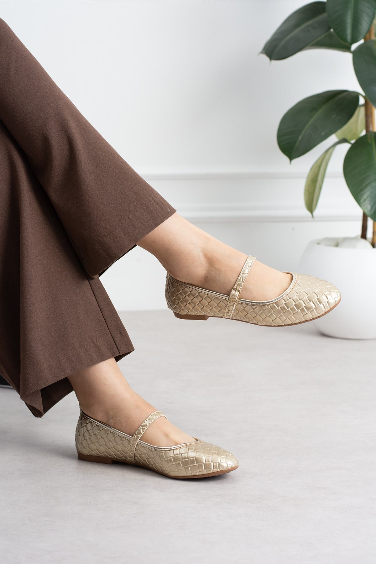 ShoetekSawra