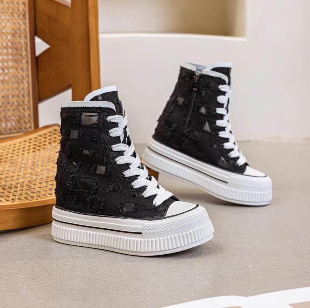 Gizli Topuk Converse Bot