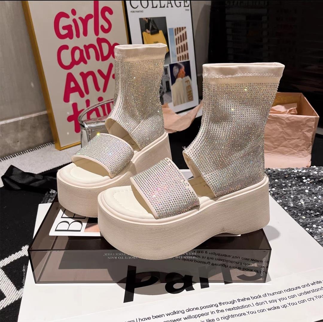 Dolgu Topuk Bot Sandalet