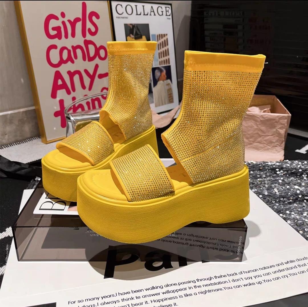 Dolgu Topuk Bot Sandalet