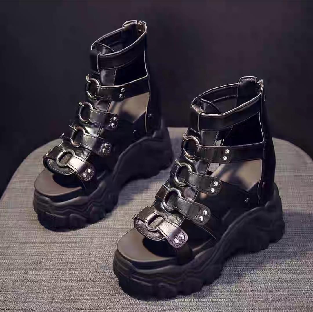 Dolgu Topuk  Gladyatör Sandalet