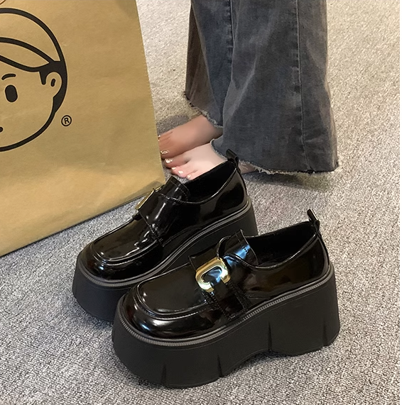 Dolgu Topuk Klasik Ayakkabı