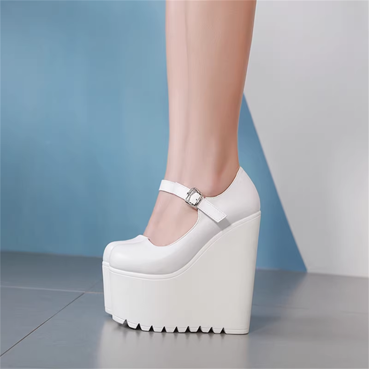 Dolgu Topuk Klasik Ayakkabı