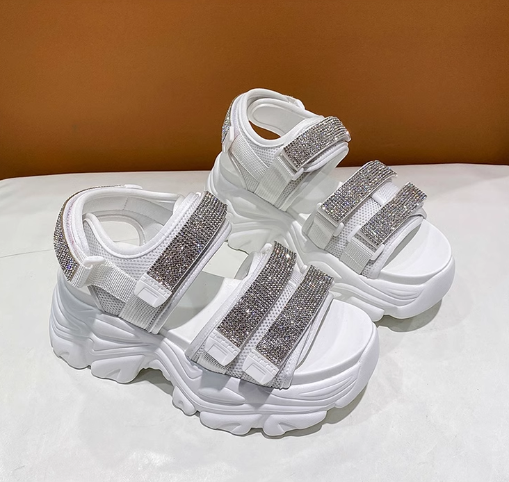 Dolgu Topuk Sandalet