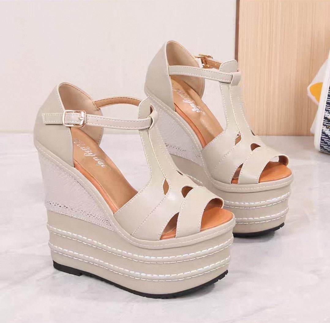 Dolgu Topuk Sandalet