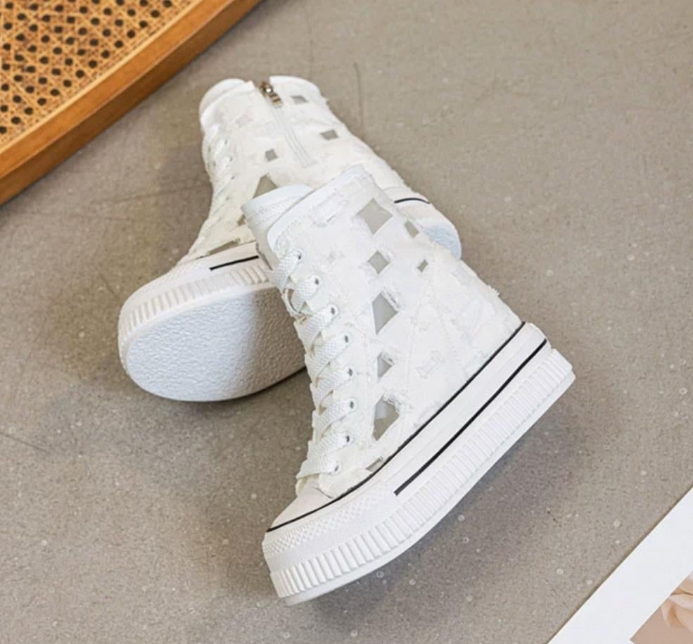 Gizli Topuk Converse Bot