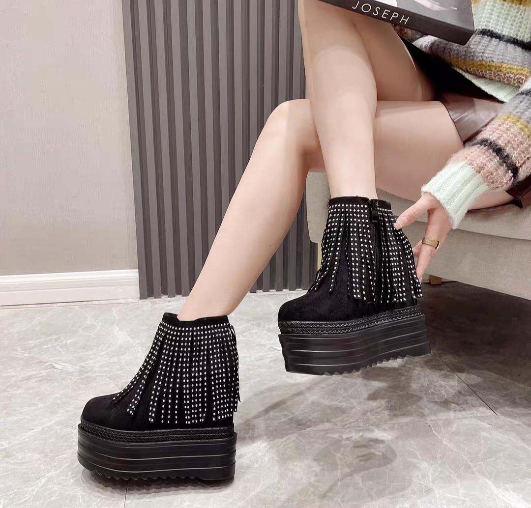 Gizli Topuk Süet Bot 