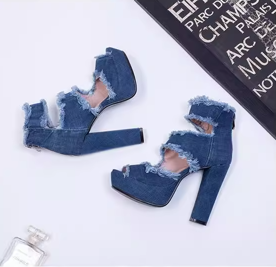 Topuklu Kot Ayakkabı