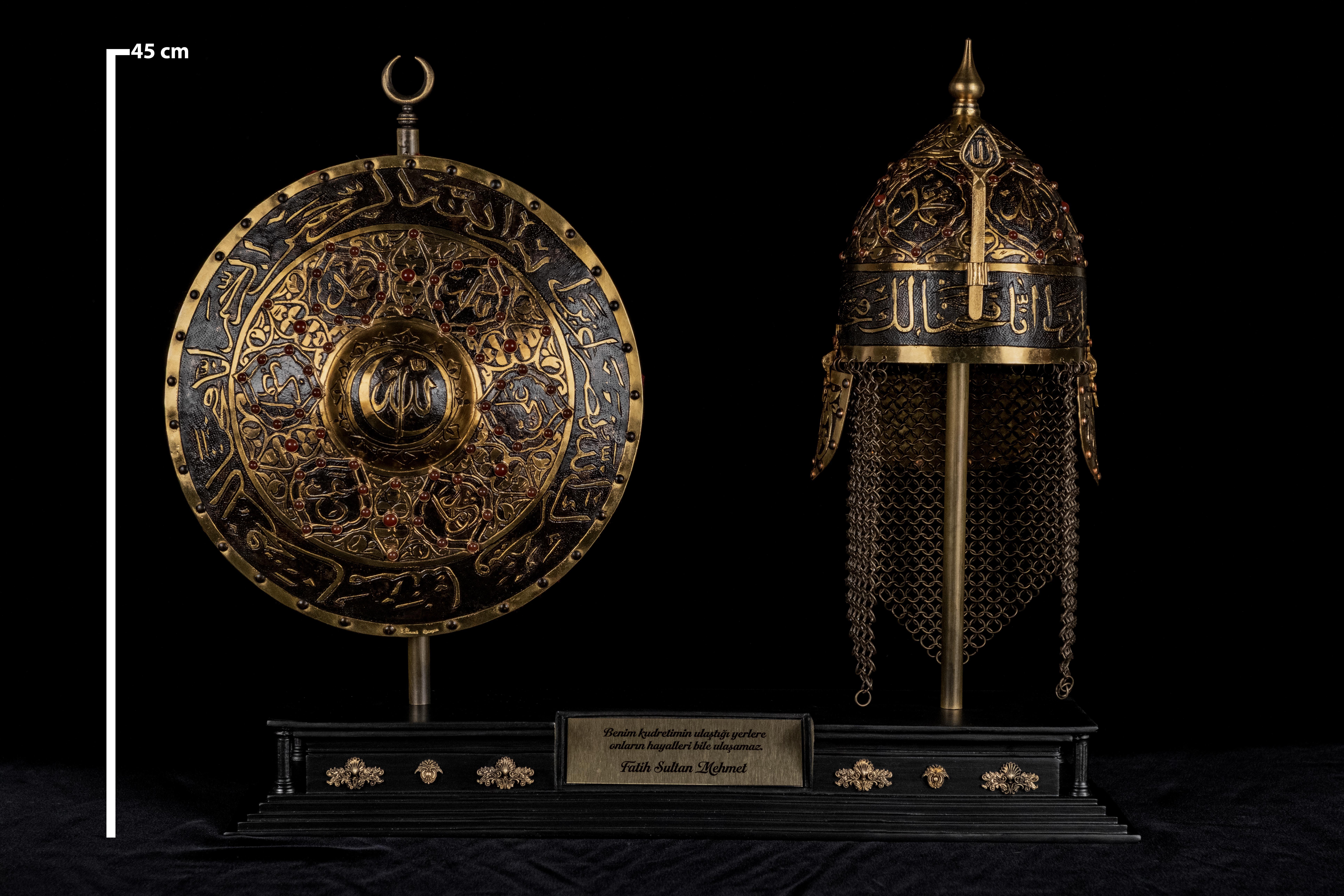 Fatih Sultan Mehmet Han Zırh Seti Masa Üstü Dekor Boy