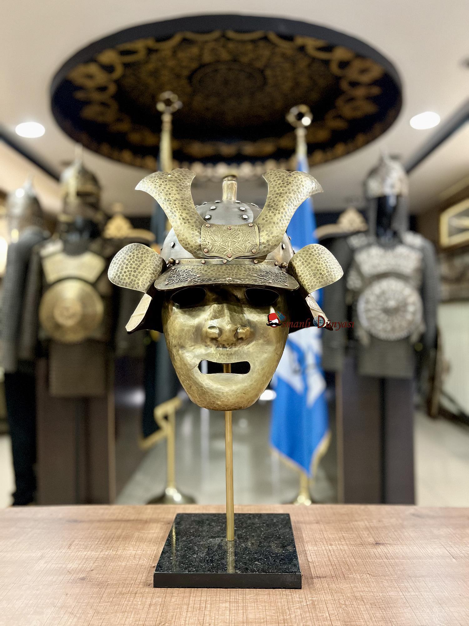 Hayalet Samuray Miğferi